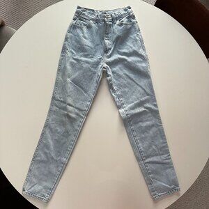Vintage Jordache Light Wash High Waisted 90s Mom Jeans 24 waist